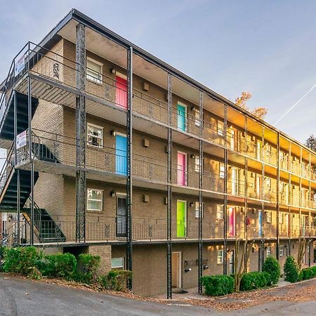 Appartement Local And Colorful Studio With Parking In Top Location à Atlanta Extérieur photo